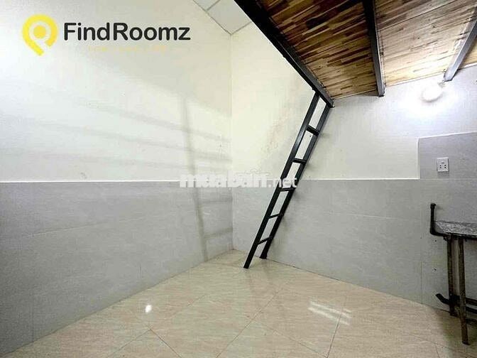 DUPLEX GIÁ RẺ GÁC CAO NGAY CV LÀNG HOA