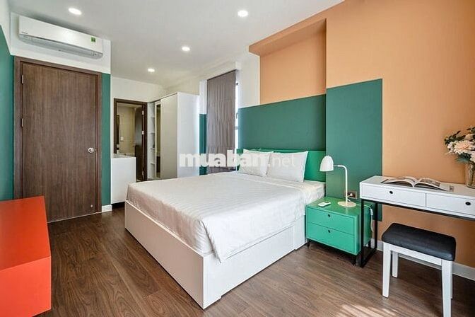 Cho thuê căn hộ SaiGon Royal, 2PN view sông Sài Gòn & Bitexco, 24 tr