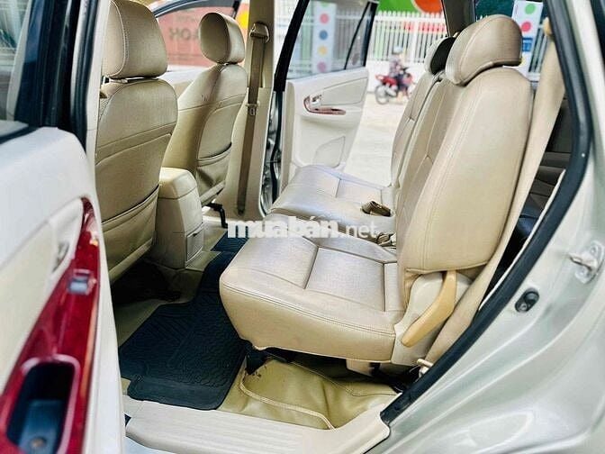 Toyota Innova G 2006 Bạc