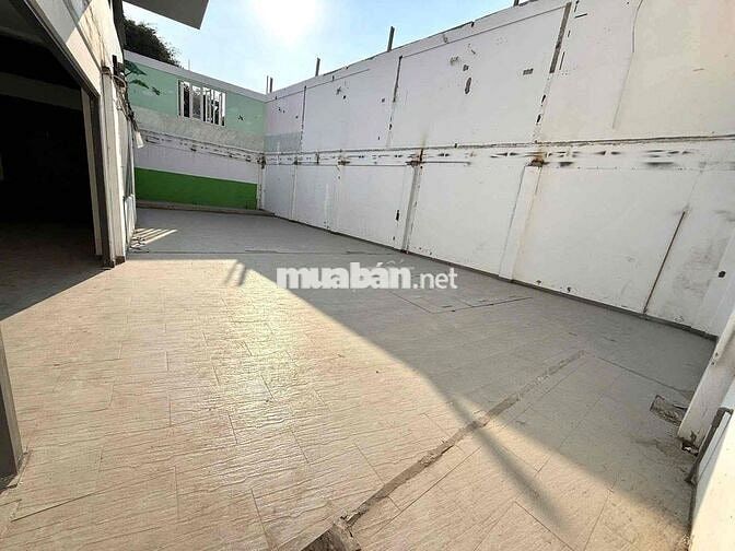 Cho thuê Toà nhà/Vp/MBKD ĐS 8,p.Linh Xuân ngang 10m giá 35tr còn TL