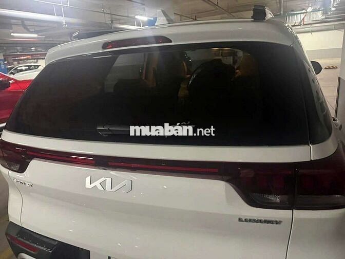 Kia Sonet Luxury 2024 Trắng 14.000 km. chán bán