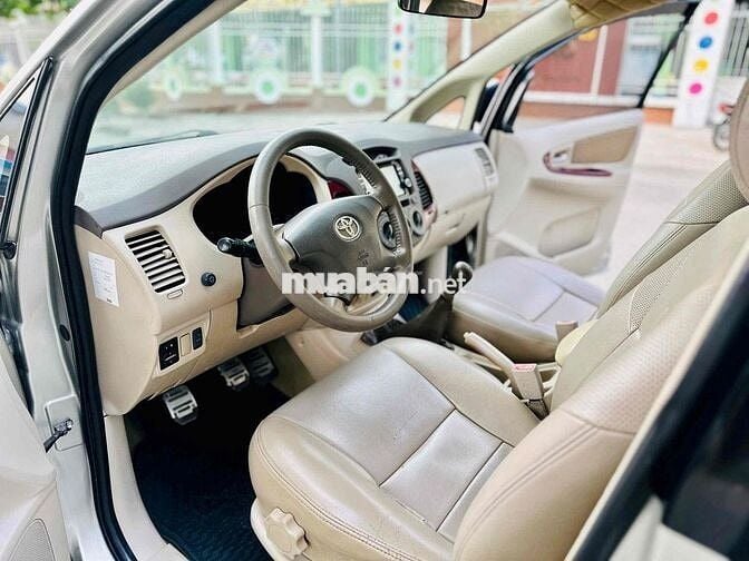 Toyota Innova G 2006 Bạc