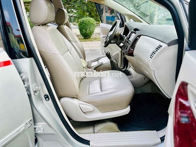 Toyota Innova G 2006 Bạc