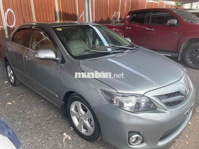 Toyota Corolla Altis 2011 2.0AT Xanh đá Tự động