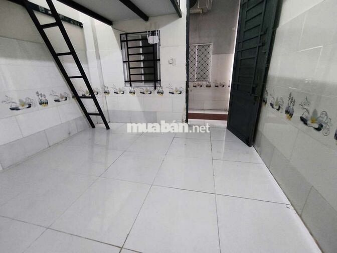 Đuplex 30m2 gác cao đến 2M giá sinh Viên