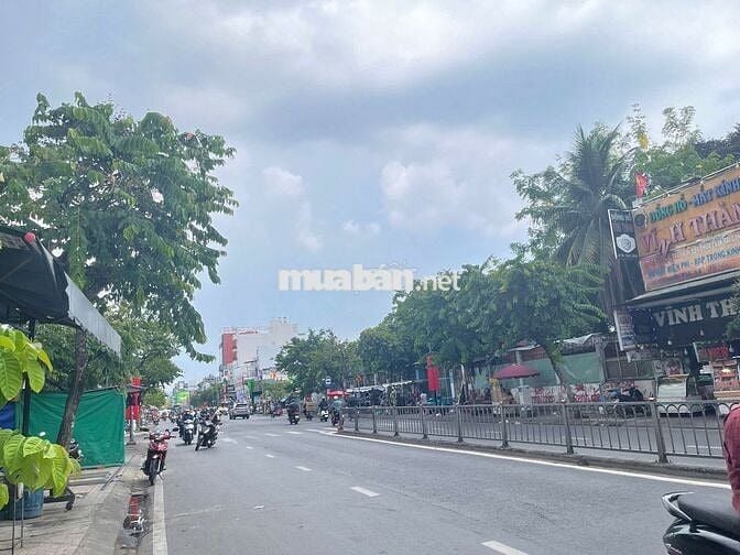 Góc Thoáng Bà Hom - Ngay Chợ Phú Lâm, Phường 13, Quận 6. 