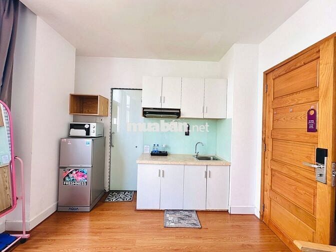 Cho thuê căn hộ ở quận 10, ngay phòng xoay dân chủ, tòa nhà Viettel
