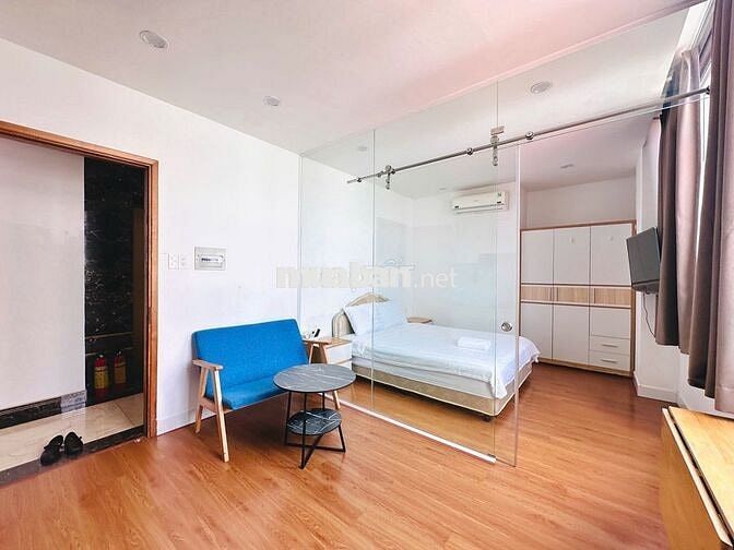 Cho thuê căn hộ ở quận 10, ngay phòng xoay dân chủ, tòa nhà Viettel