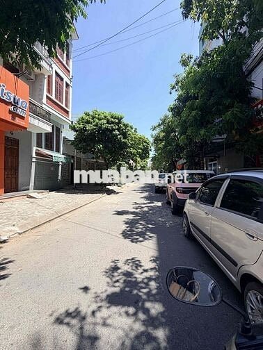 BÁN NHÀ ĐỖ NHUẬN - SÁT CHỢ HOÀ MỸ "Đúng một bước chân ra đến chợ Hoà M