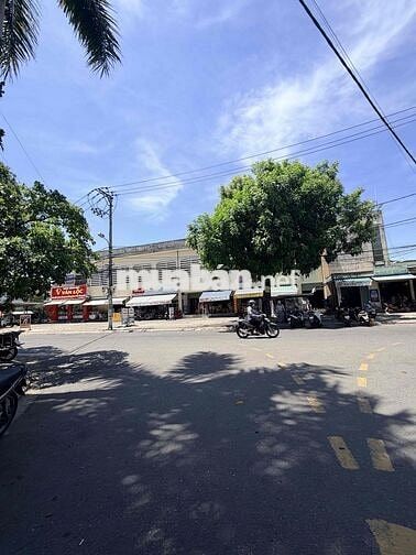 BÁN NHÀ ĐỖ NHUẬN - SÁT CHỢ HOÀ MỸ "Đúng một bước chân ra đến chợ Hoà M