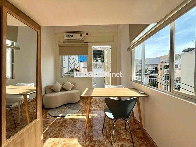 Duplex Ban công 30m2 Full nội thất - Gần Đại Học Bách Khoa