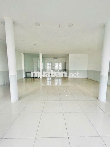 CHO THUÊ NGUYÊN CĂN MẶT TIỀN NGUYÊN VĂN LƯỢNG (HẦM_3 LẦU 8X18) TRÍ ĐẸP