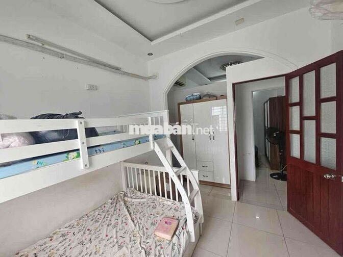  NHÀ 2 TẦNG LÔ GÓC LINH TÂY, THỦ ĐỨC  HẺM Ô TÔ  90M2 NGANG 8M 6,5 TỶ