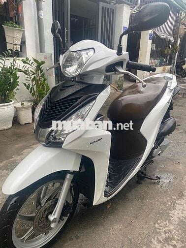 Honda Vision Trắng Việt Nam