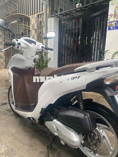 Honda Vision Trắng Việt Nam