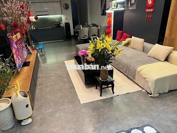 nhà gác đúc mới cứng nội thất full mới chỉ việc ở đường 5m5  lề 3m