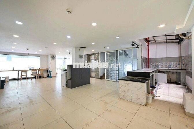 Cho thuê mặt bằng kinh doanh hẻm xe tải đường Sư Vạn Hạnh, Quận 10
