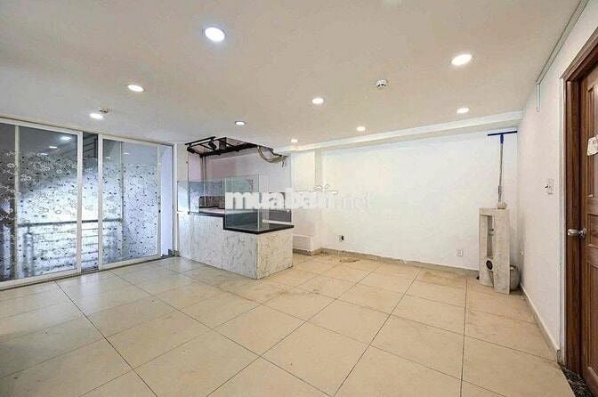 Cho thuê mặt bằng kinh doanh hẻm xe tải đường Sư Vạn Hạnh, Quận 10