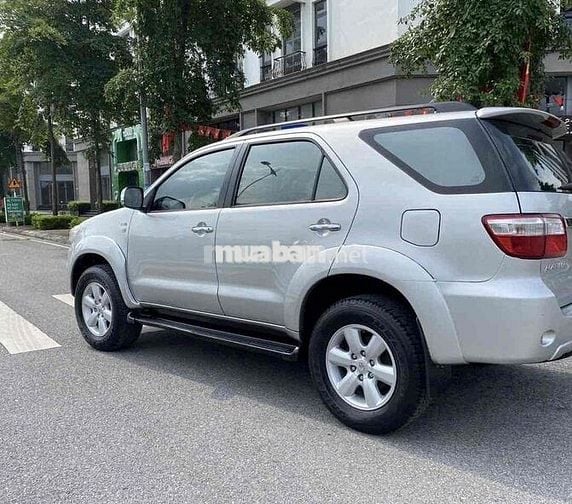 Toyota Fortuner 2011  Maý Dầu màu Bạc 17 vạn