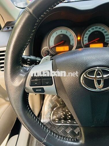 Corolla Altis 2.0V 2013 đẹp và chất.