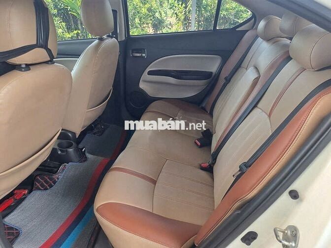 Mitsubishi Attrage Trắng Thái Lan