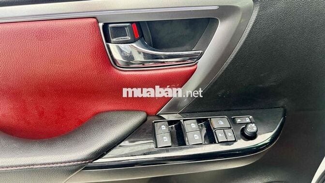 Toyota Fortuner Legender đk 2022, sx 2021 2.4 AT