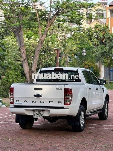 Ford Ranger XLS 2.2L 2015 Trắng 35 vạn