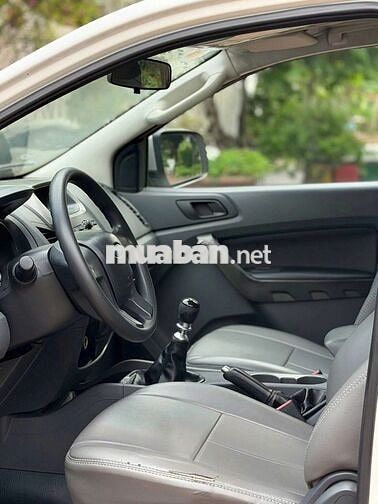 Ford Ranger XLS 2.2L 2015 Trắng 35 vạn