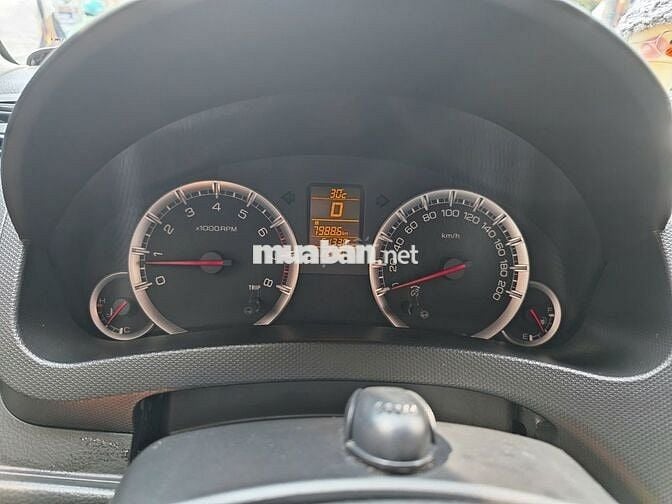 Suzuki Swift 2016 Hatchback Trắng 51.000 km