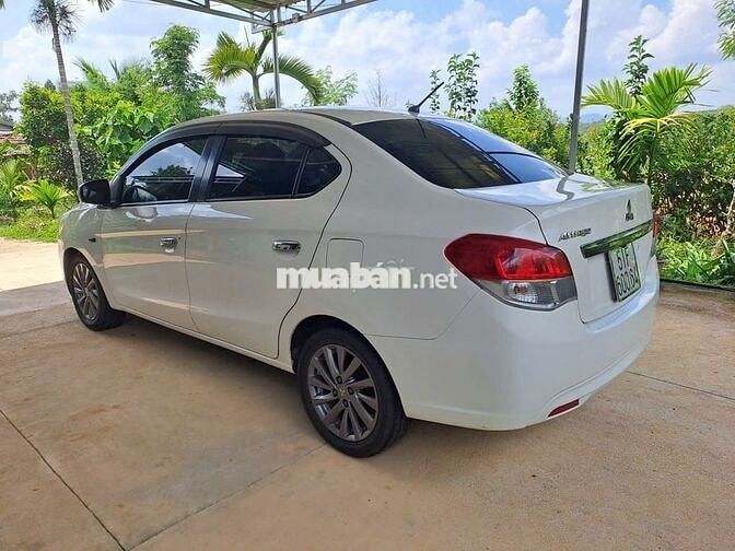 Mitsubishi Attrage Trắng Thái Lan