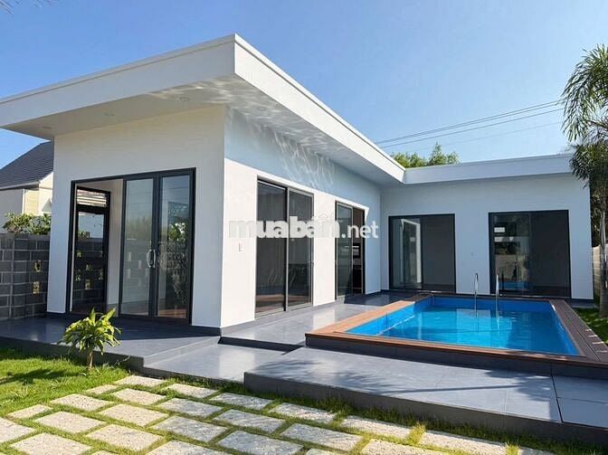 nhà 250m2  tâm huyết mới xây xong tôi cần bán
