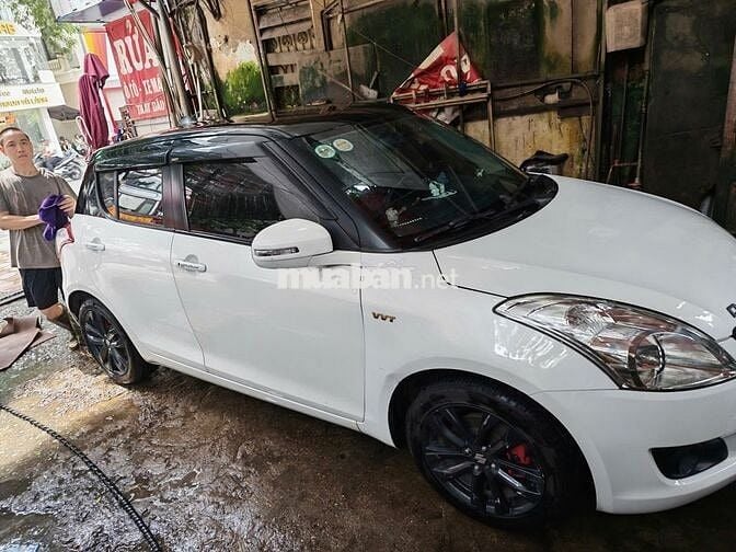 Suzuki Swift 2016 Hatchback Trắng 51.000 km