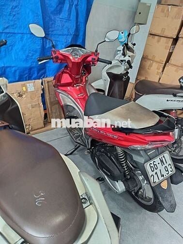 Honda Air Blade 2017 màu Đỏ