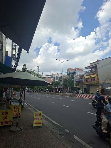 Bán nhà mặt tiền chính chủ số 822 lê Trọng Tấn