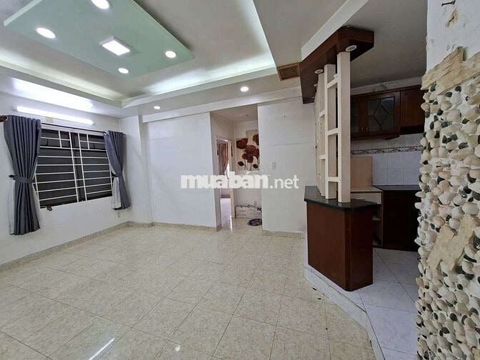 Chính chủ bán CH H3 Hoàng Diệu Q4 2PN 1WC 73m SHCC 4,7ty