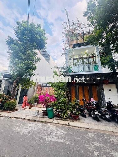 Bán đất MT Tân Thái 4 tặng nhà cấp 4, 75m2 sát biển