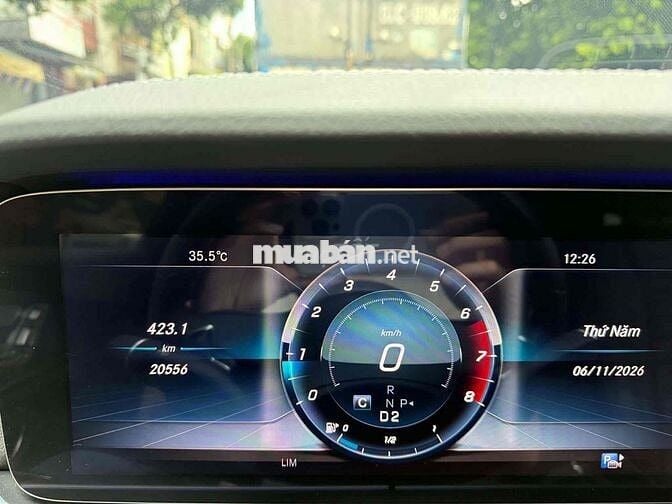 Mercedes-Benz E300 2020 Trắng 20.000km
