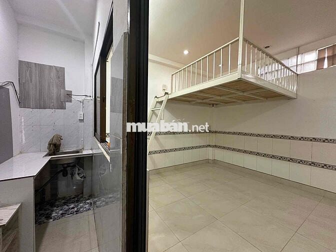 Sang gấp nhà chdv 5p 5wc có thể làm thêm 2p trên sận thượng