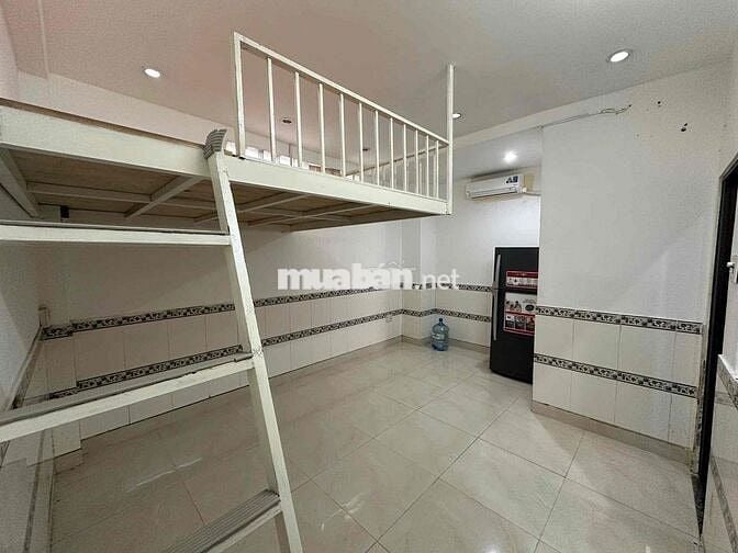 Sang gấp nhà chdv 5p 5wc có thể làm thêm 2p trên sận thượng