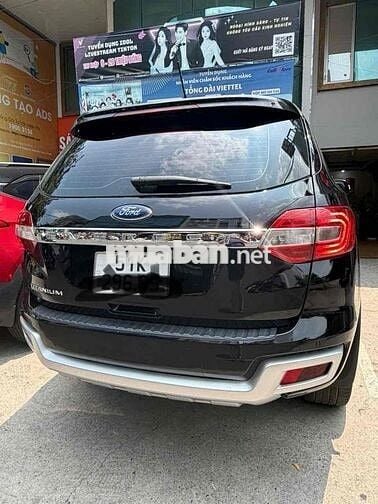 Ford Everest Titanium 4x4 2022 Dầu - 7 Chỗ