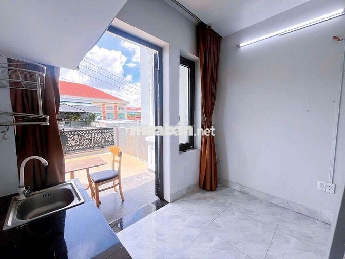 CĂN HỘ  – BAN CÔNG RỘNG THOÁNG MÁT. Có gác