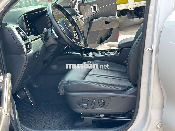 Kia Sorento 2022 2.2D Signature Trắng 07 chỗ
