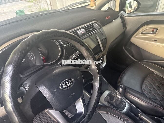 Kia Rio 2015 Đỏ rất đẹp