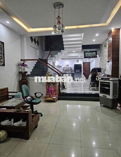 Bán nhà 3 tầng Hòa Xuân mới – Đối diện công viên – 100m² – Chỉ 6 tỷ