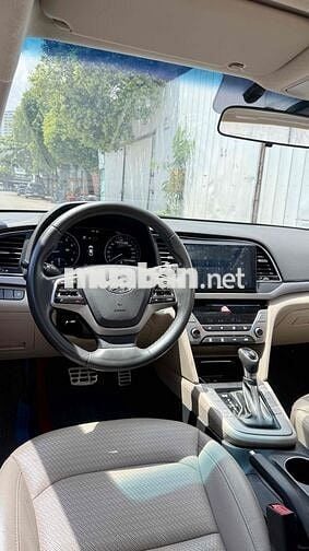 Hyundai Elantra 2.0 Sport 2018 67000 km Trắng