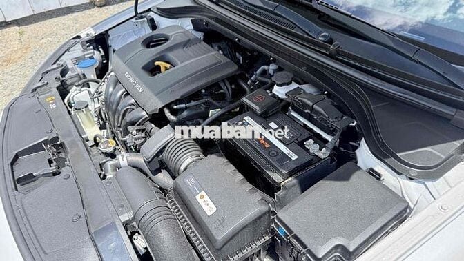 Hyundai Elantra 2.0 Sport 2018 67000 km Trắng