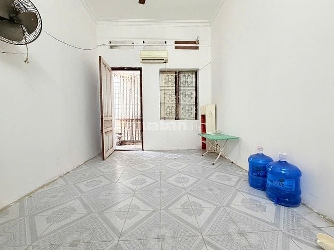 Cc bán nhà 18/25mx2t giá 4,15 tỷ phố trường chinh ô tô cách 20 m