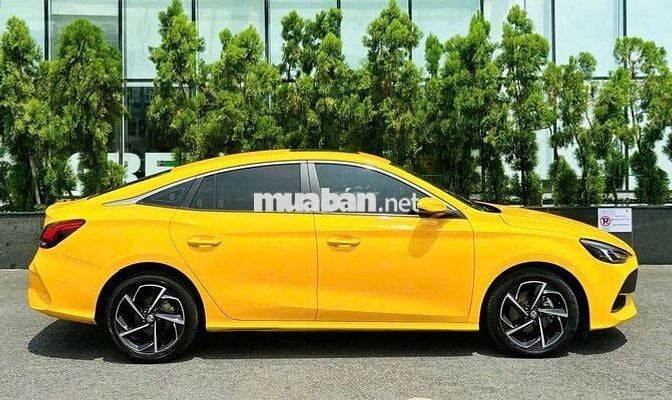 MG5 Luxury Vàng