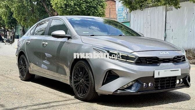 Kia K3 2.0 Premium 2022 48000 km Xám