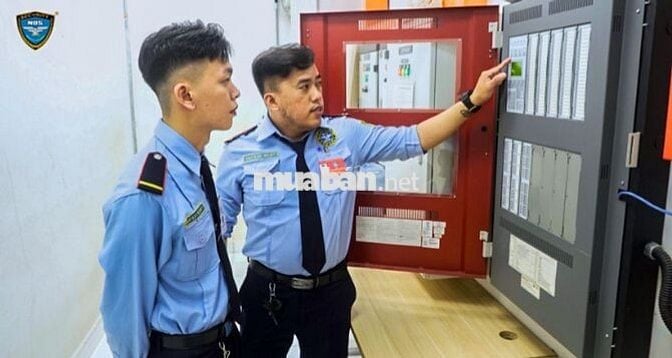 Bảo vệ trường đại học, đóng đủ BHXH (Nam và Nữ)